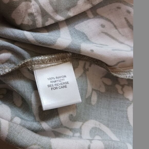 Croft & Barrow Womens Floral Print Blouse Petite XLarge sage & white color - Picture 8 of 12